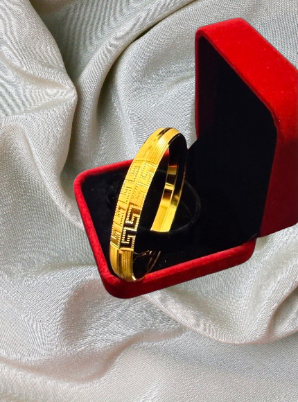 VERSACE GOLD KADA